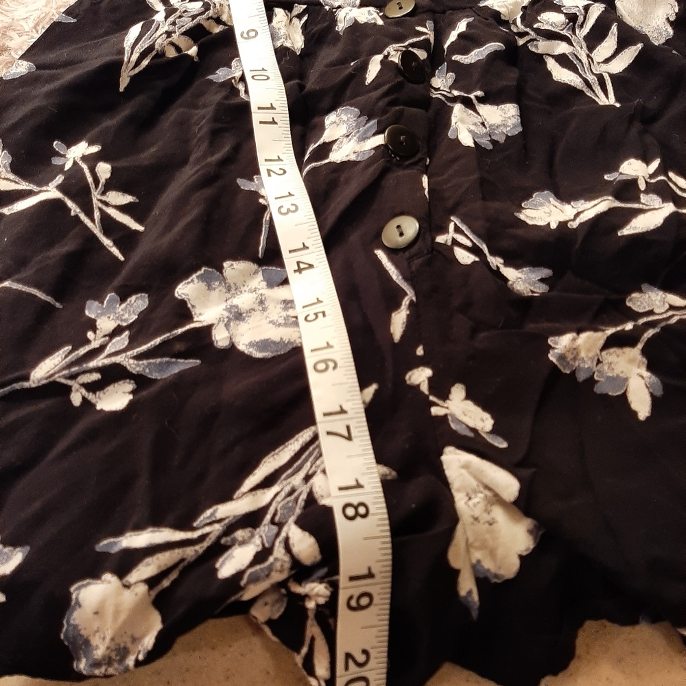 Urban Outfitters Romper Size XS - Picture 4 of 12